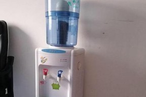 饮水机过夜不关的危害及应对措施（保障饮用水安全）