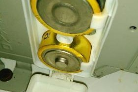 热水器接热熔胶的正确方法是什么？