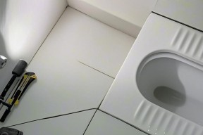 蹲厕漏水的原因及解决方法（水箱问题导致蹲厕漏水）