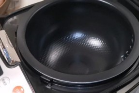 电饭煲煮出的红饭是怎么回事（探究电饭煲煮饭时出现发红现象的原因）