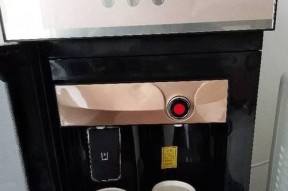 家用台式饮水机漏水解决方法（保护家中饮水机正常使用）