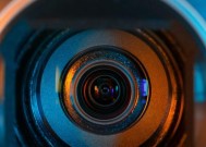如何使用相机作为镜头拍摄？有哪些创意拍摄方法？
