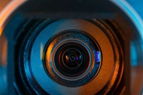 如何使用相机作为镜头拍摄？有哪些创意拍摄方法？