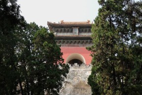 探秘北京十三陵陵园的历史与文化（千年帝陵）