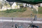 电瓶车挡风玻璃调节方法是什么？调节不当会有什么影响？