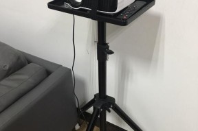 投影仪需要安装什么设备？如何选择合适的投影仪配件？