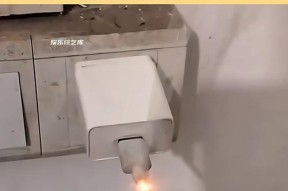 手机充电器断开后如何安全拔出？拔出时有哪些注意事项？