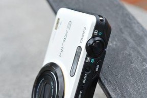 教你如何使用Casio相机将照片传输到手机（通过无线传输技术轻松分享珍贵瞬间）