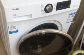 洗衣机洗完后白色水渍如何处理（快速有效去除洗衣机洗完后留下的白色水渍）