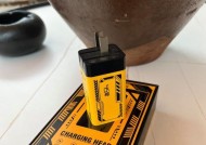 机甲快速闪充移动电源怎么用？如何正确使用移动电源进行快速充电？