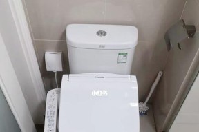 如何修理松下马桶漏水问题（简单步骤教你轻松解决马桶漏水的困扰）