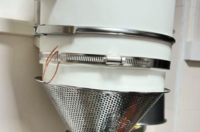如何清洗油烟机上的网（实用的清洗方法帮你轻松搞定）