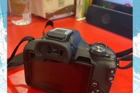 佳能R50镜头拆卸方法是什么？