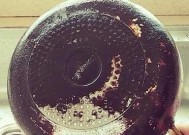 如何正确清洗冰箱钢丝球（让你的冰箱钢丝球焕然一新）