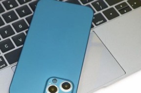 迷你苹果手机超小塑料壳的特点？