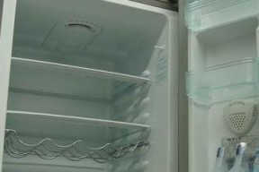 冰箱突然不制冷，灯却亮着！（探究冰箱制冷故障的原因和解决方法）