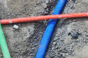 地暖暖气管破了怎么维修？（解决地暖暖气管破裂的方法和注意事项）
