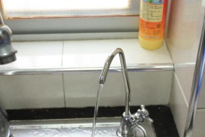 森乐净水器E4故障解析（解决森乐净水器E4故障的实用方法）