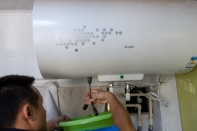 电热水器内胆漏水问题的解决方法（如何修复漏水的电热水器内胆）