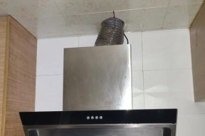 如何清洗搬家油烟机（简便方法教你清洗搬家油烟机，让厨房更清洁）