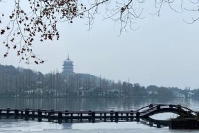 西湖十景的独特魅力（一览西湖十景）