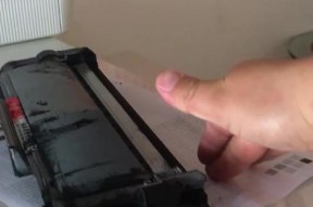 解决打印机硒鼓静电问题的有效方法（快速除去静电，确保打印质量稳定可靠）