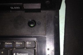 新显示器灯不亮，解决方案大揭秘（解决新显示器灯不亮的实用技巧与方法）