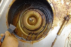 仙桃油烟机清洗方法及注意事项（轻松搞定家中仙桃油烟机的清洗）