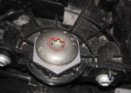 宝马车窗散热器拆卸步骤是什么？拆卸时需要注意什么？