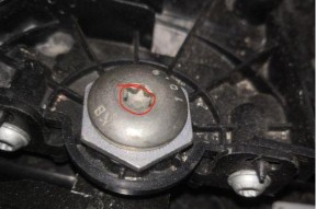 宝马车窗散热器拆卸步骤是什么？拆卸时需要注意什么？