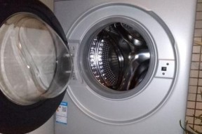 三洋洗衣机排污清洗方法（保护环境从洗衣机开始）