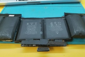 老旧笔记本电池更换容易吗？更换老旧笔记本电池需要多少钱？