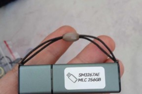 如何解除U盘写保护并强制格式化（通过简单方法解决U盘写保护问题）