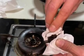 如何修复燃气灶开关漏气问题（快速解决燃气灶开关漏气的有效方法）