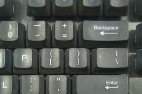 iwrist投影仪远程投屏设置方法是什么？操作中应注意什么？