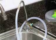 饮水机水管有水的原因及解决方法（科学保障饮用水安全）
