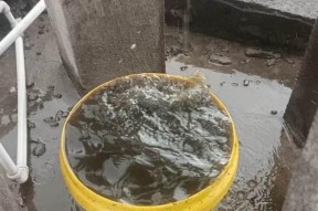 如何清洗热水器水垢（简单有效的清洗方法及注意事项）