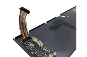 显卡散热器四柱安装方法是什么？