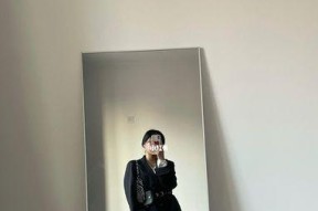 手机小镜子拍照功能如何设置？