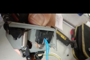解决惠普打印机卡壳问题的有效方法（如何应对惠普打印机卡纸故障，省时省力？）