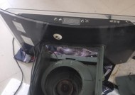 解决抽油烟机盖无法打开的问题（掌握正确方法轻松打开抽油烟机盖）