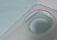 手机硬壳如何正确取下？