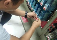 手机壳斜带拆卸困难怎么办？正确步骤是什么？