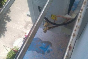 挂式空调为何会出现滴水现象（分析挂式空调滴水原因与解决方法）