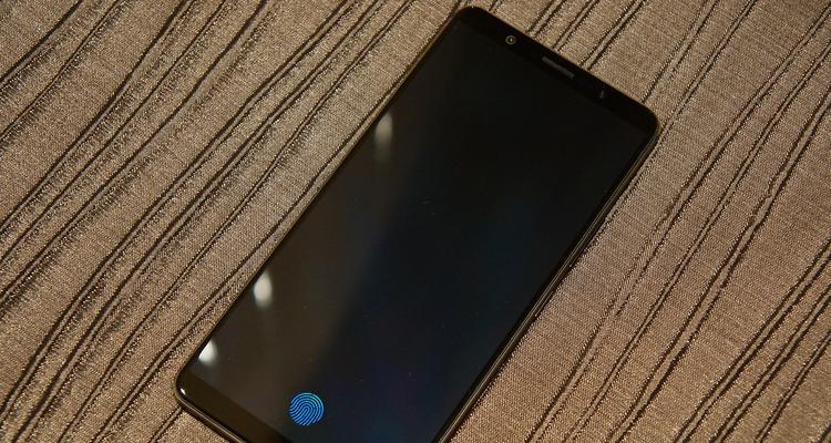 通过VivoX20Plus恢复照片（探索VivoX20Plus如何帮助用户恢复丢失的照片）  第2张