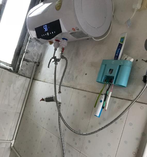 家用热水器漏水能修吗（探讨家用热水器漏水的修复方法及关键点）  第2张
