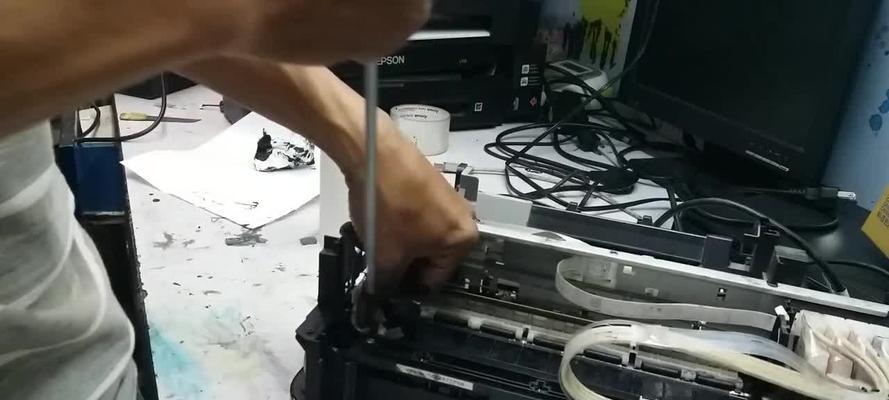 复印机卡纸的解决方法及维护技巧（解决常见的复印机卡纸问题以及保养技巧）  第3张