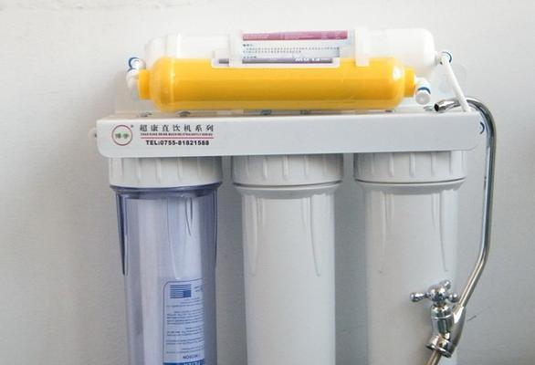 解决净水器排水口过高问题的方法（如何调整净水器排水口高度）  第2张
