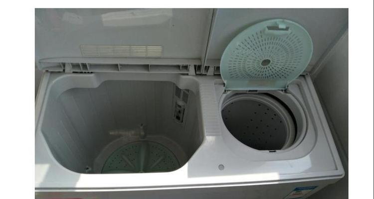 单缸洗衣机漏水的修理方法（教你解决单缸洗衣机漏水问题）  第2张