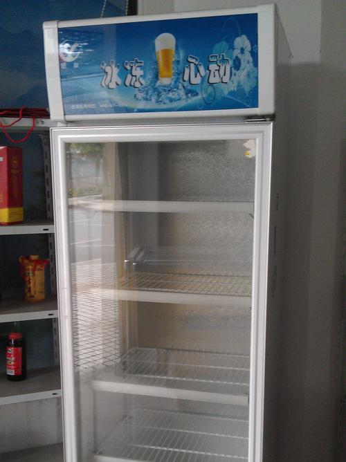 冰柜漏气的危害及解决方法（保持冷藏效果关键的检查冰柜上方是否漏气）  第1张